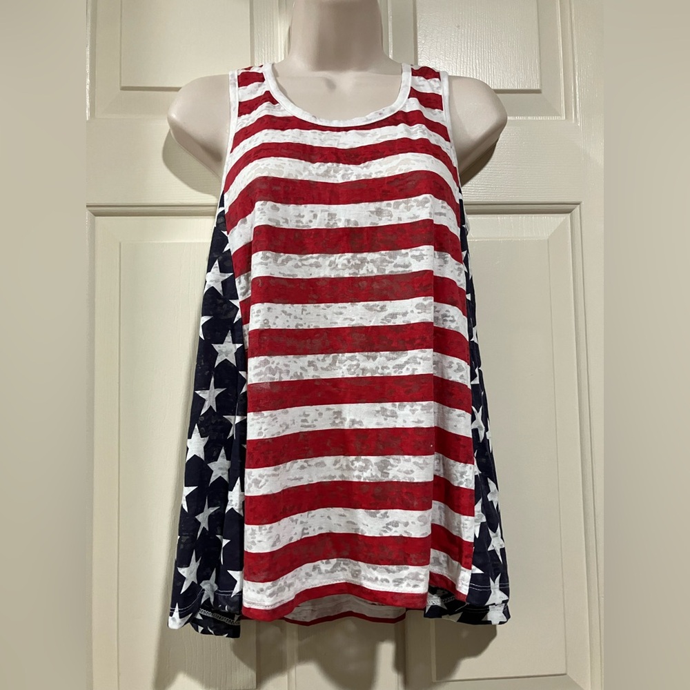🧨Sunward Clothing woman size medium sleeveless NWT tank top